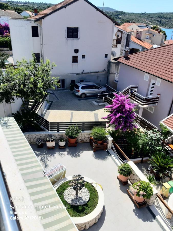 -Villa Sjor -Primosten-Apartmani- Has 2 Large Apartments And 2 Smaller Ones -Primosten Lokvice 6 Primošten Exterior foto