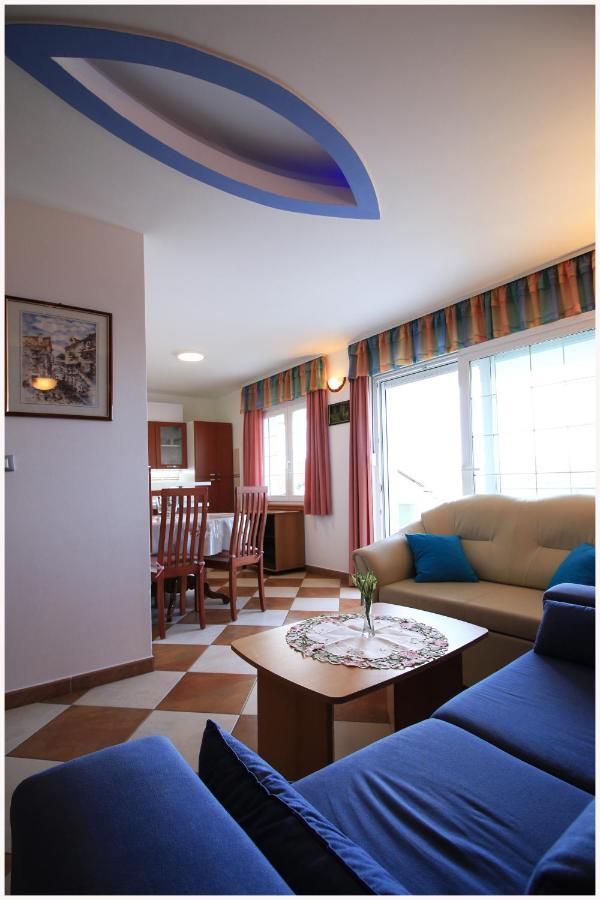 -Villa Sjor -Primosten-Apartmani- Has 2 Large Apartments And 2 Smaller Ones -Primosten Lokvice 6 Primošten Exterior foto
